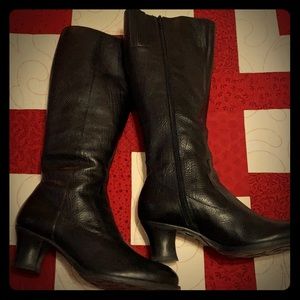 Black Boots